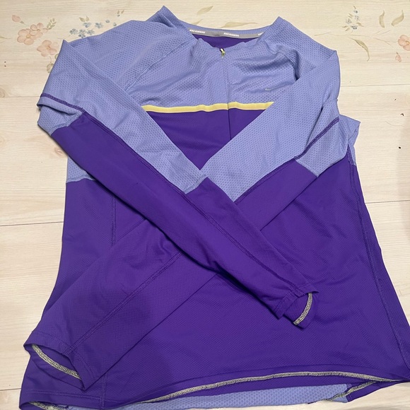 nike long sleeve - Picture 2 of 4